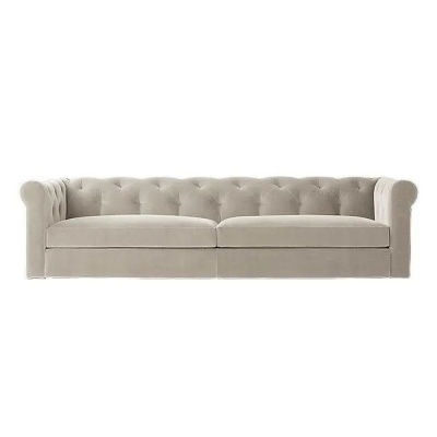 Фото Трехместный диван Modena Chesterfield Collection светло-серого цвета